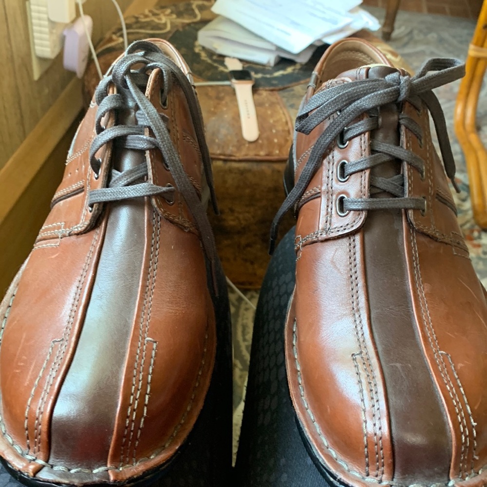 Men Clark dressing shoes